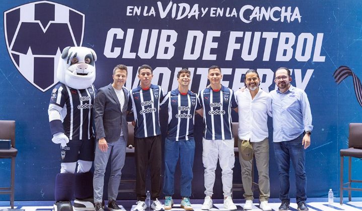 Presenta Rayados a sus 3 refuerzos ante 6 mil personas en el BBVA
