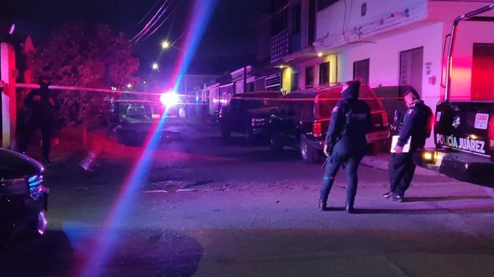 Abren fuego contra hombre y menor en Juárez