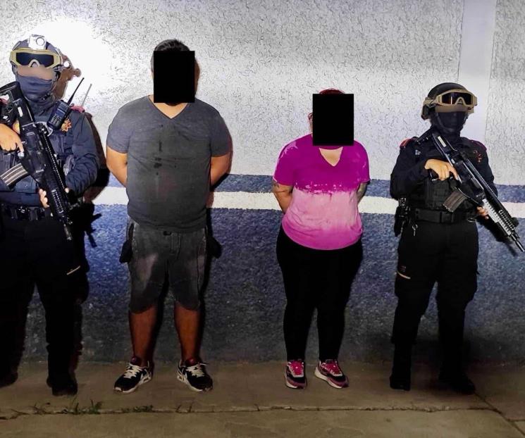 Arrestan a pareja armada en Monterrey