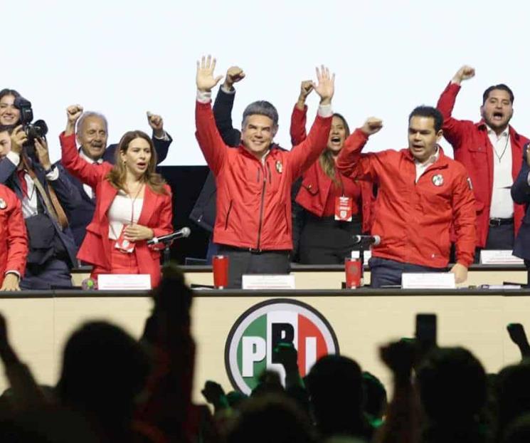 Aprueba PRI la reelección; renuncia al neoliberalismo