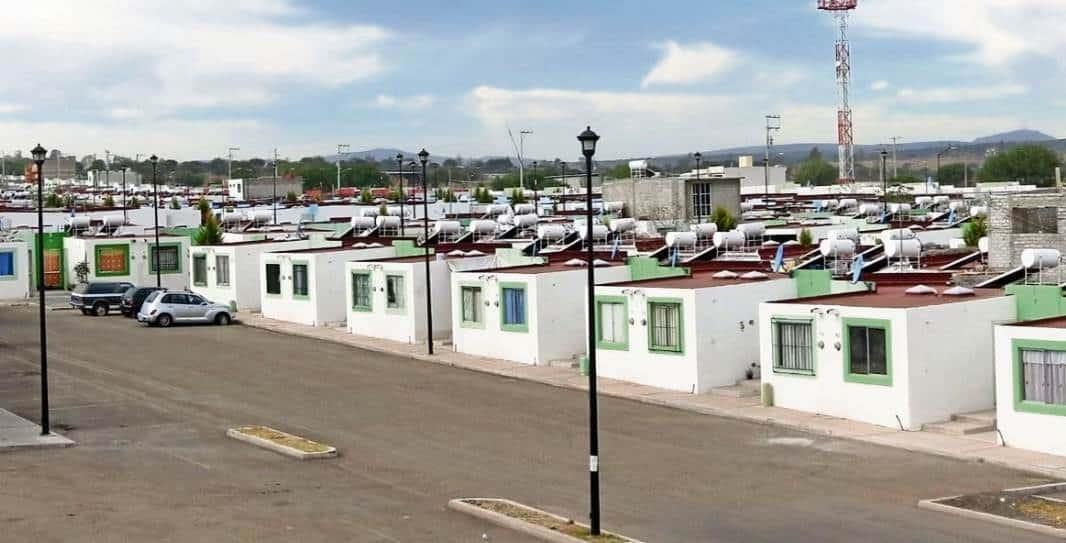 Jóvenes necesitan salario de 48 mil pesos para crédito de 1.6 mdp