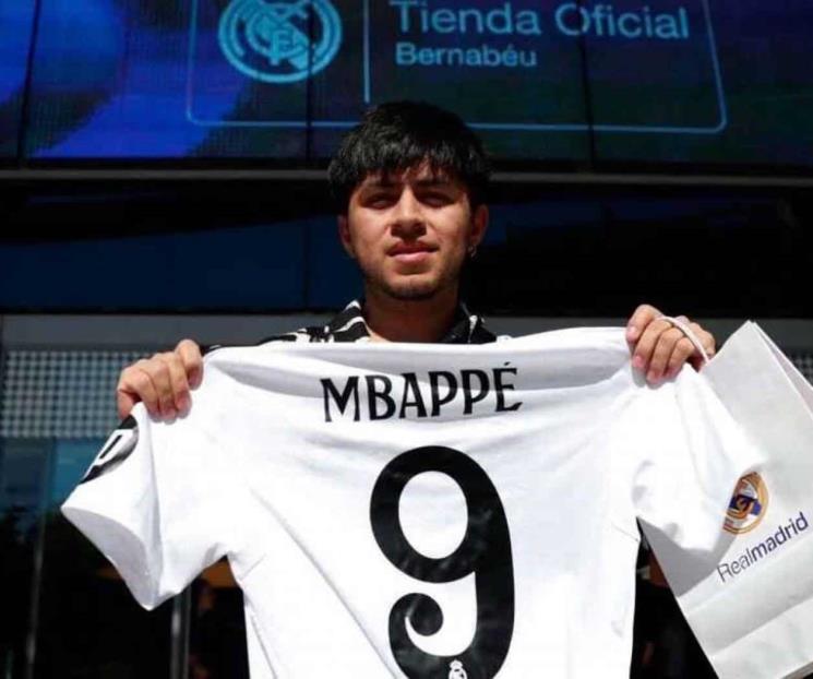 Ponen a la venta camisetas de Mbappé en Madrid Ponen a la venta camisetas de Mbappé en Madrid