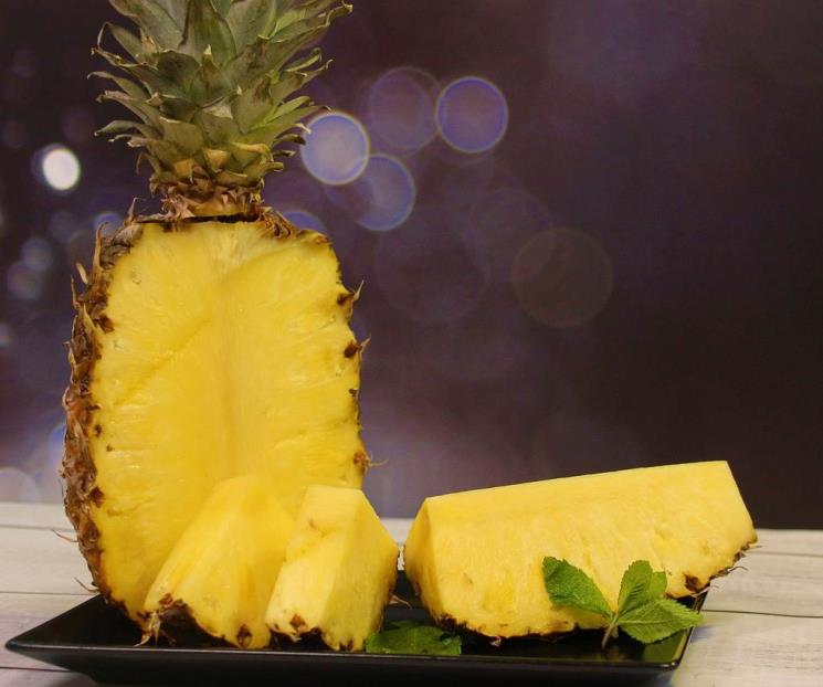 Para qué sirve tomar piña con jengibre