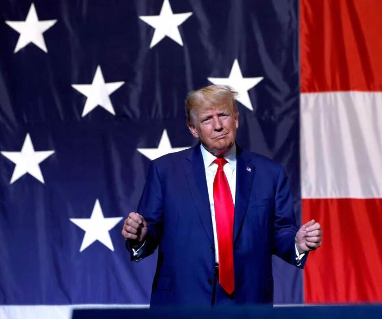 Llega Trump a la Convención Nacional Republicana como superhéroe