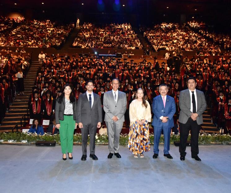 Apadrina Sección 50 a generación de Normal Superior