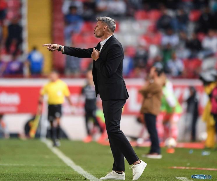 Pese a triunfo Tano Ortiz no está contento con Rayados