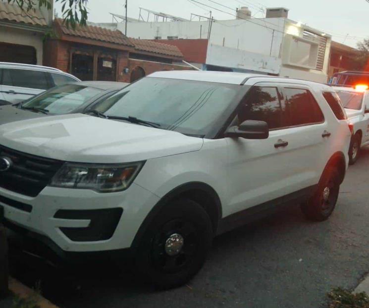 Hallan camioneta con cartuchos de arma larga