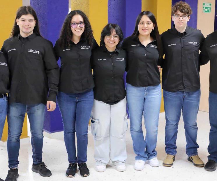 Van alumnos del CIDEB al RoboCup 2024 con auto del futuro