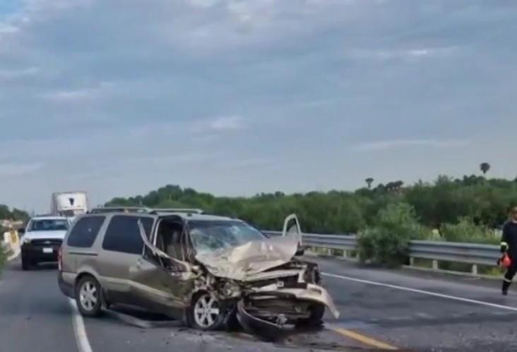 Choque frontal deja dos heridos en Carretera a Reynosa Choque frontal deja dos heridos en Carretera a Reynosa