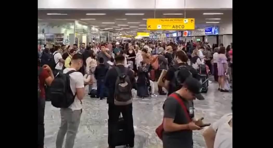 Reportan caos en Aeropuerto de Guadalajara por apagón informático Reportan caos en Aeropuerto de Guadalajara por apagón informático