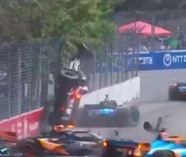 Choca O Ward y abandona carrera en la IndyCar Series