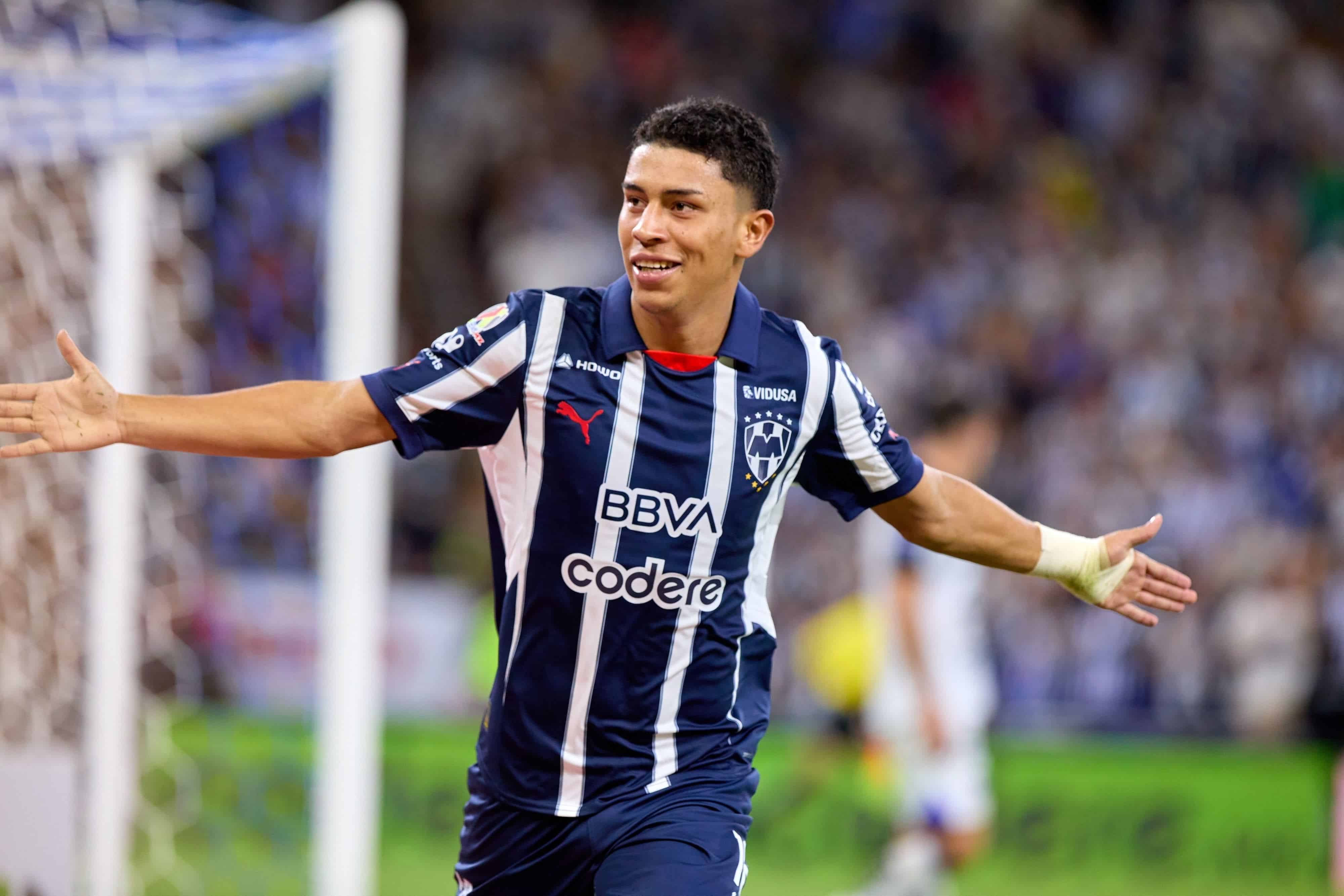 Johan Rojas anota.