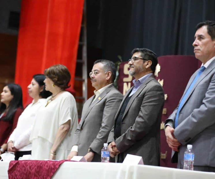 Egresan 419 nuevos docentes de la Escuela Normal