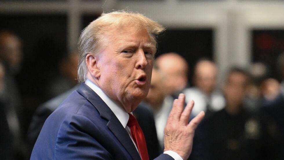 Trump califica a Kamala Harris de tonta y viciosa