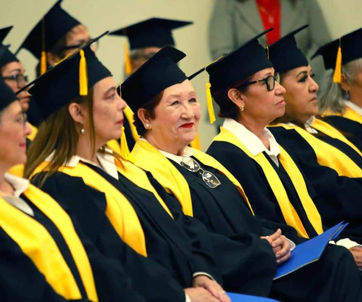 Diplomado de UANL transforma vida de adultos mayores Diplomado de UANL transforma vida de adultos mayores