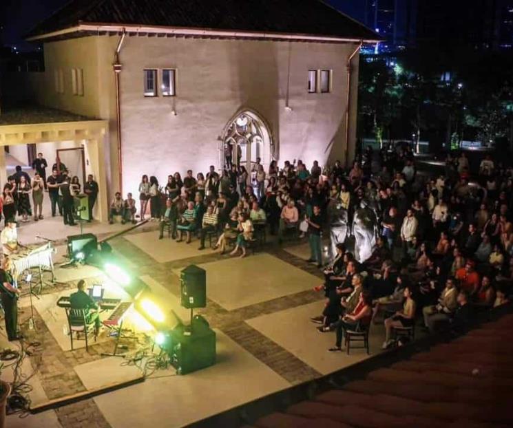 Disfrutan en La Milarca velada musical cultural