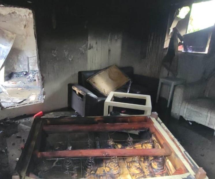 Consume incendio un domicilio en Guadalupe
