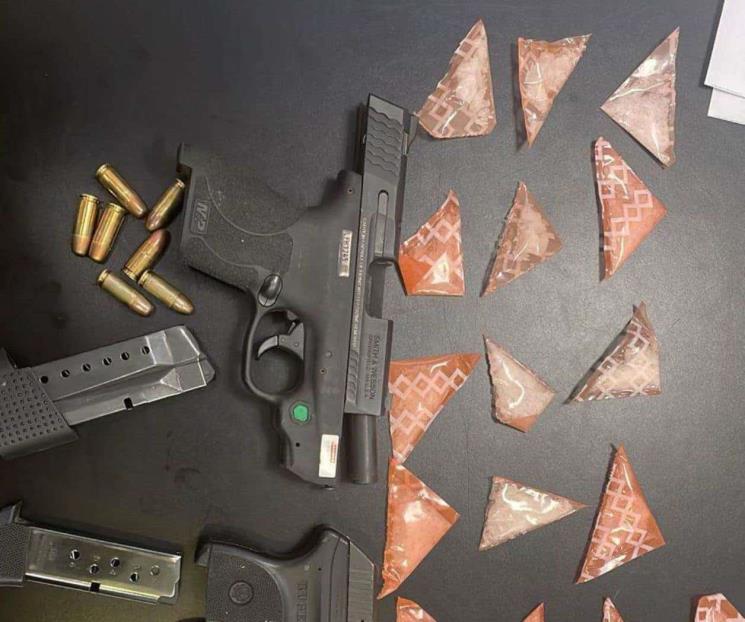 Caen 2 con droga y armas en San Nicolás Caen 2 con droga y armas en San Nicolás