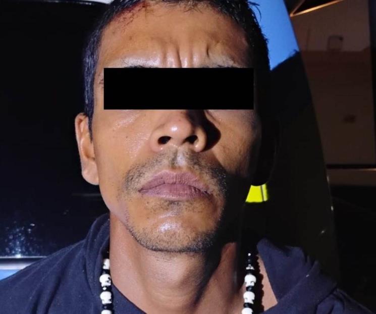 Detienen a sujeto que contaba con orden de aprehensión