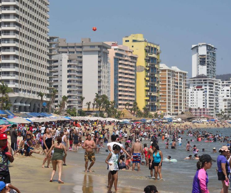 Turismo enfrenta informalidad, precarización y desastres naturales