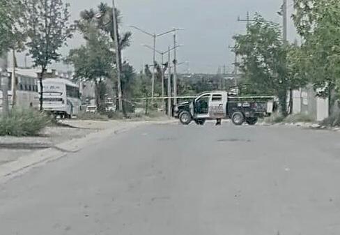 Abandonan en Zuazua camioneta baleada