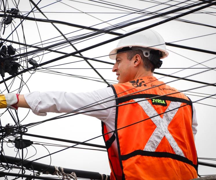 Retiran cableado en desuso en Monterrey Retiran cableado en desuso en Monterrey