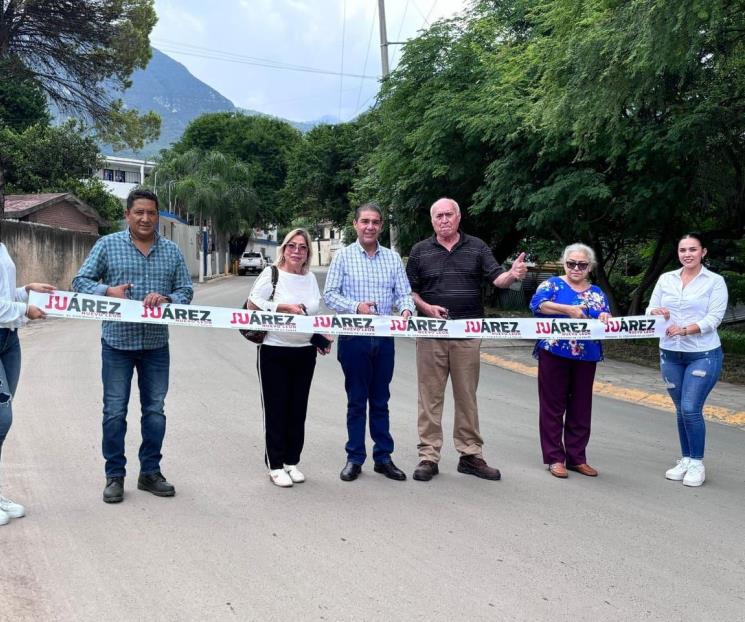 Entrega Treviño Cantú obras de pavimentación en Juárez