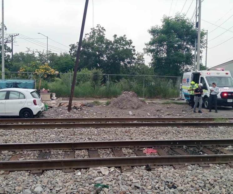Choca tren con auto en Monterrey Choca tren con auto en Monterrey