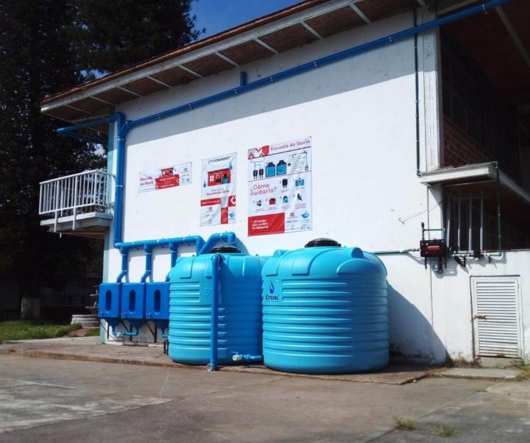 Captan 420 litros a través de “Escuelas de  lluvia”