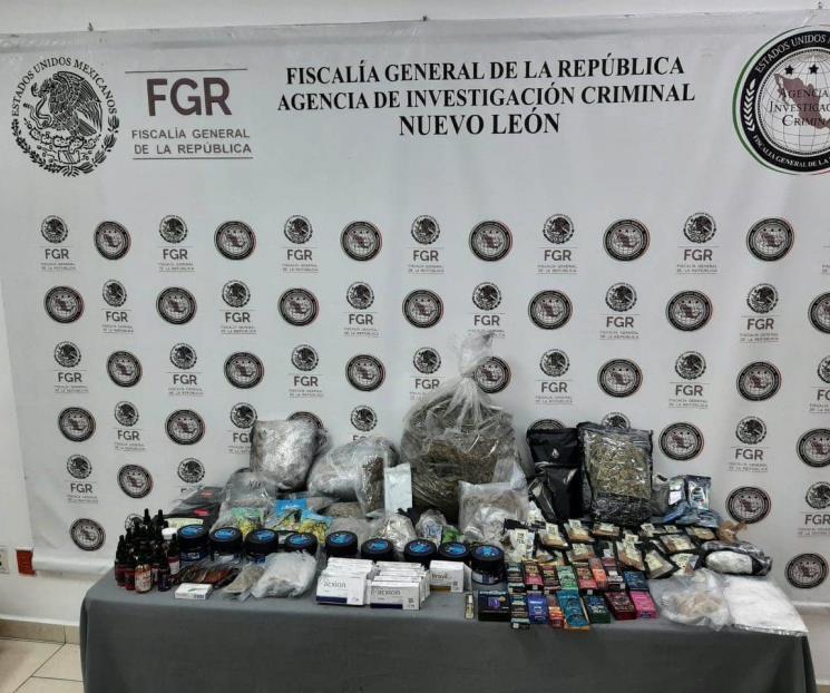 Aseguran drogas en empresa de paquetería