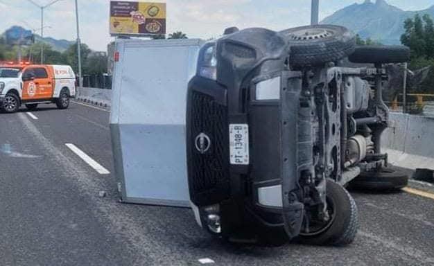 Vuelca en la Carretera Nacional