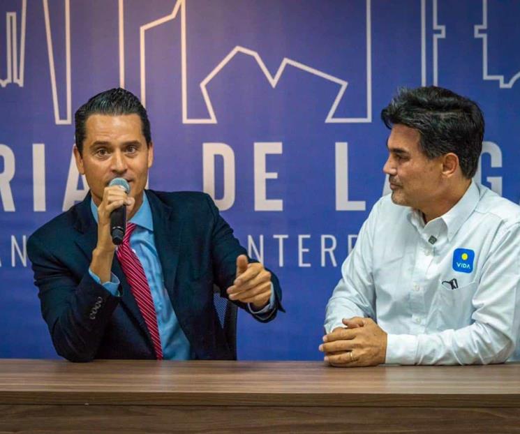 Hacen compromiso equipo de transición de Adrián y  ‘Pato’ Zambrano