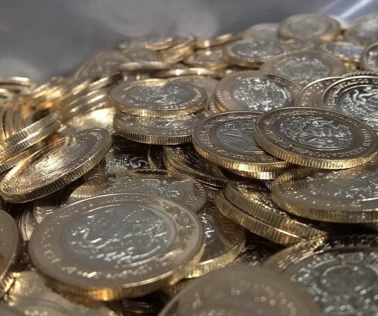 Peso gana terreno, pero cierra arriba de las 19 unidades