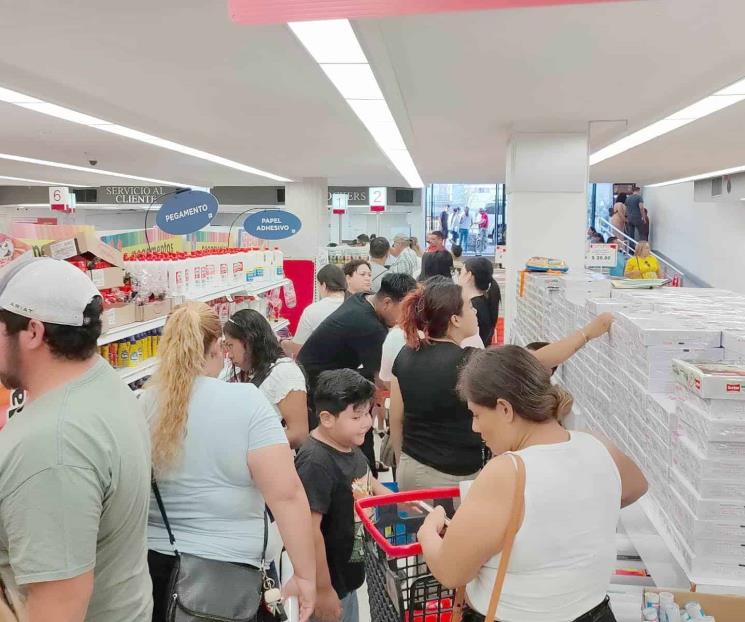 Colapsa el centro por compras escolares