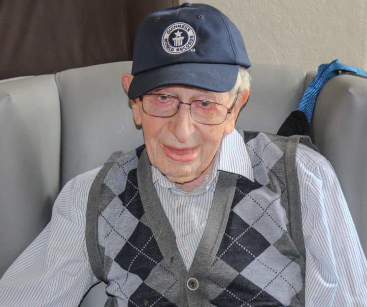 John Tinniswood, el hombre más longevo del mundo, cumple 112 años John Tinniswood, el hombre más longevo del mundo, cumple 112 años