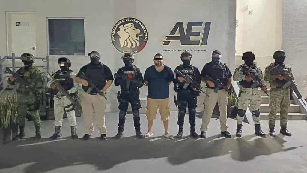 Elementos del Grupo de Coordinación para la Seguridad de Nuevo León, lograron la detención de un líder criminal, que estaba operando en el municipio de García.