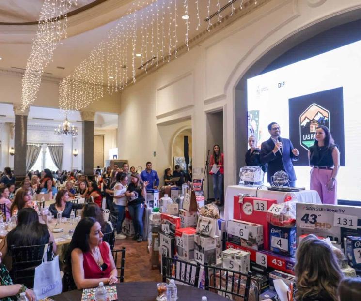 Juegan lotería más de mil mujeres en Santiago por una buena causa Juegan lotería más de mil mujeres en Santiago por una buena causa