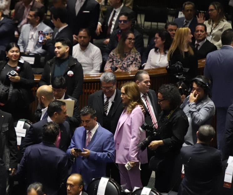 Asumen regios sus cargos en Cámara de Diputados y Senado Asumen regios sus cargos en Cámara de Diputados y Senado