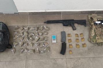 Cae menor con armamento y equipo táctico en Vallecillo