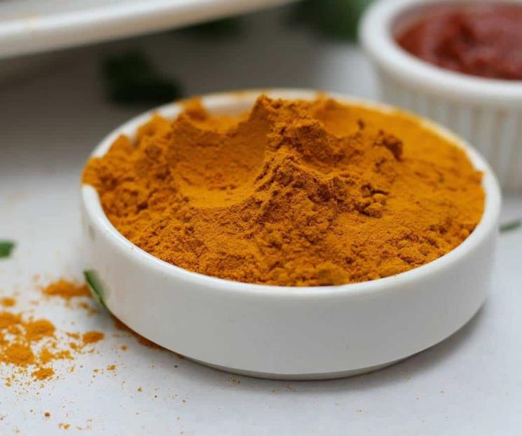 Esto le pasa a tu cuerpo si tomas cúrcuma con limón por las mañanas Esto le pasa a tu cuerpo si tomas cúrcuma con limón por las mañanas
