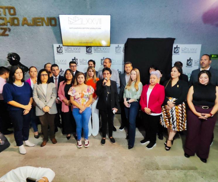 Firman grupos legislativos un ‘Compromiso por la Legalidad’ Firman grupos legislativos un ‘Compromiso por la Legalidad’