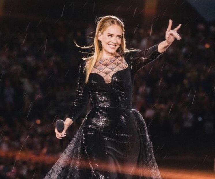 Adele rechaza oferta de millones de dólares para continuar gira Adele rechaza oferta de millones de dólares para continuar gira