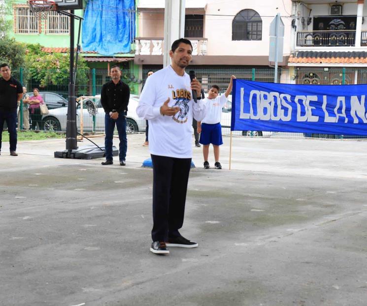 Buscan mejorar los espacios deportivos de las escuelas públicas