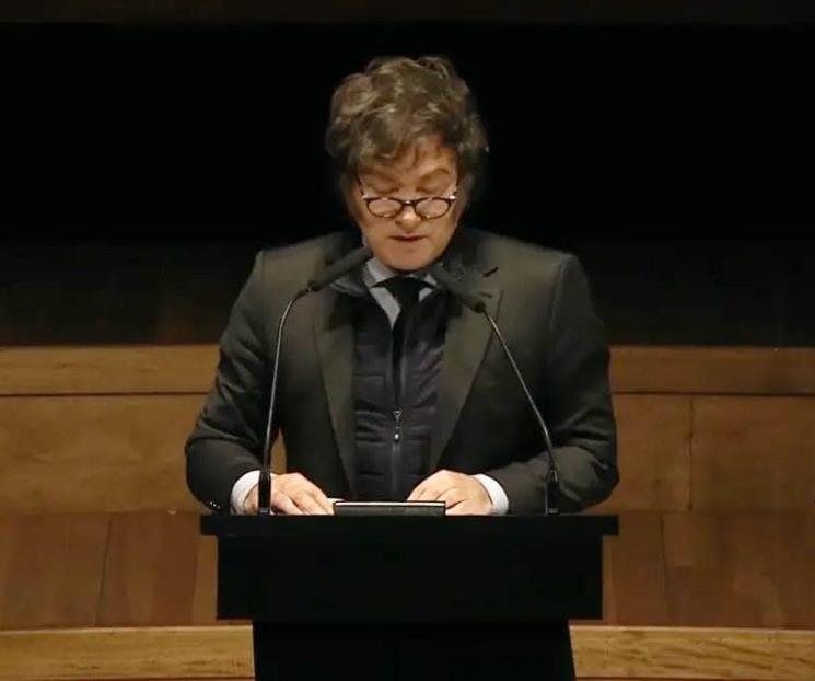 Presenta Milei presupuesto 2025; propone como meta ‘déficit cero’