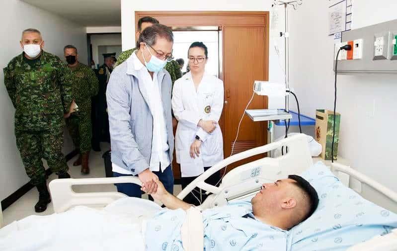 Interrumpe Gustavo Petro negociaciones con el ELN Interrumpe Gustavo Petro negociaciones con el ELN