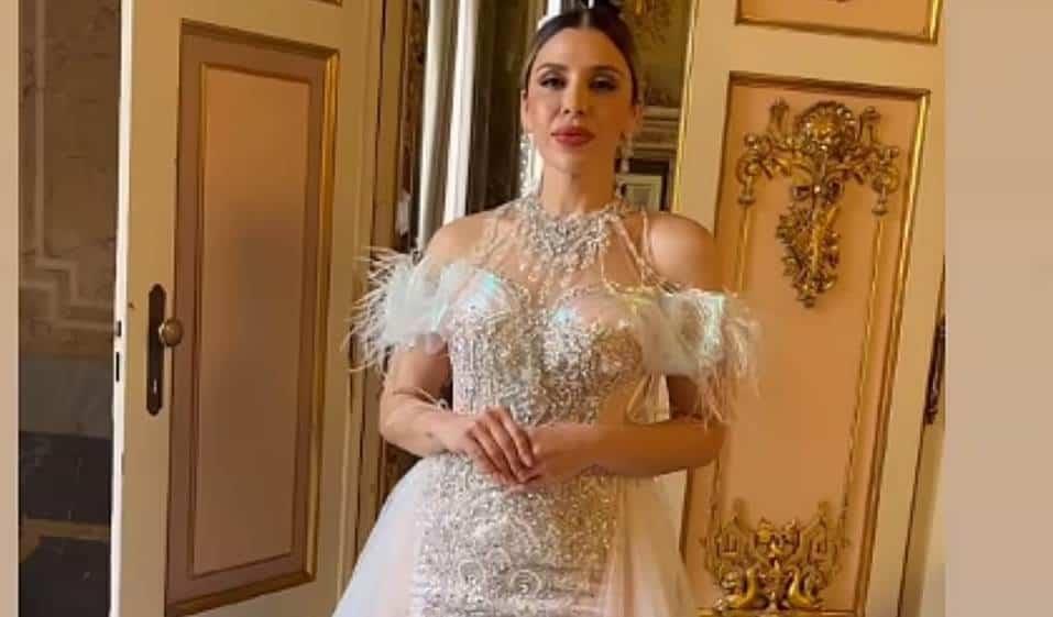 Emma Coronel se luce como modelo en la Fashion Week de Milán