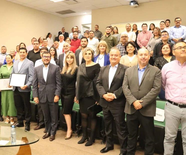 Presentan ‘Mitos y Realidades en la Contratación de Adultos Mayores Presentan ‘Mitos y Realidades en la Contratación de Adultos Mayores