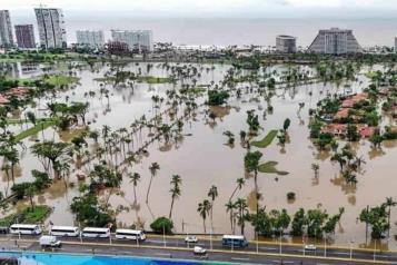 Van 15 fallecidos por el huracán John en Acapulco