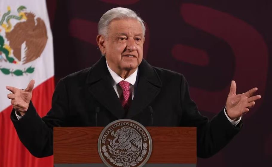 Sheinbaum me respetó, otro me hubiera negado y pintado su raya: AMLO Sheinbaum me respetó, otro me hubiera negado y pintado su raya: AMLO