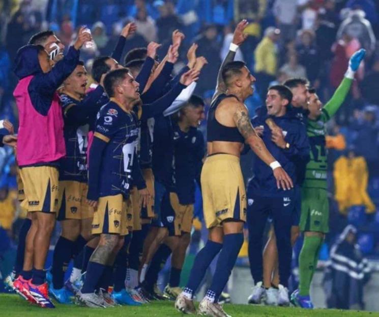 Ni con Pumas puede América Ni con Pumas puede América
